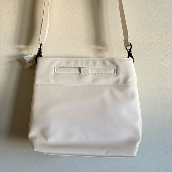 Lug Double Dip Satin Luxe VL Crossbody Bag in White NEW - Picture 4 of 5